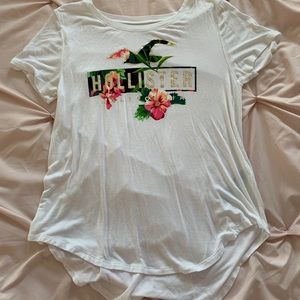 Hollister Tee